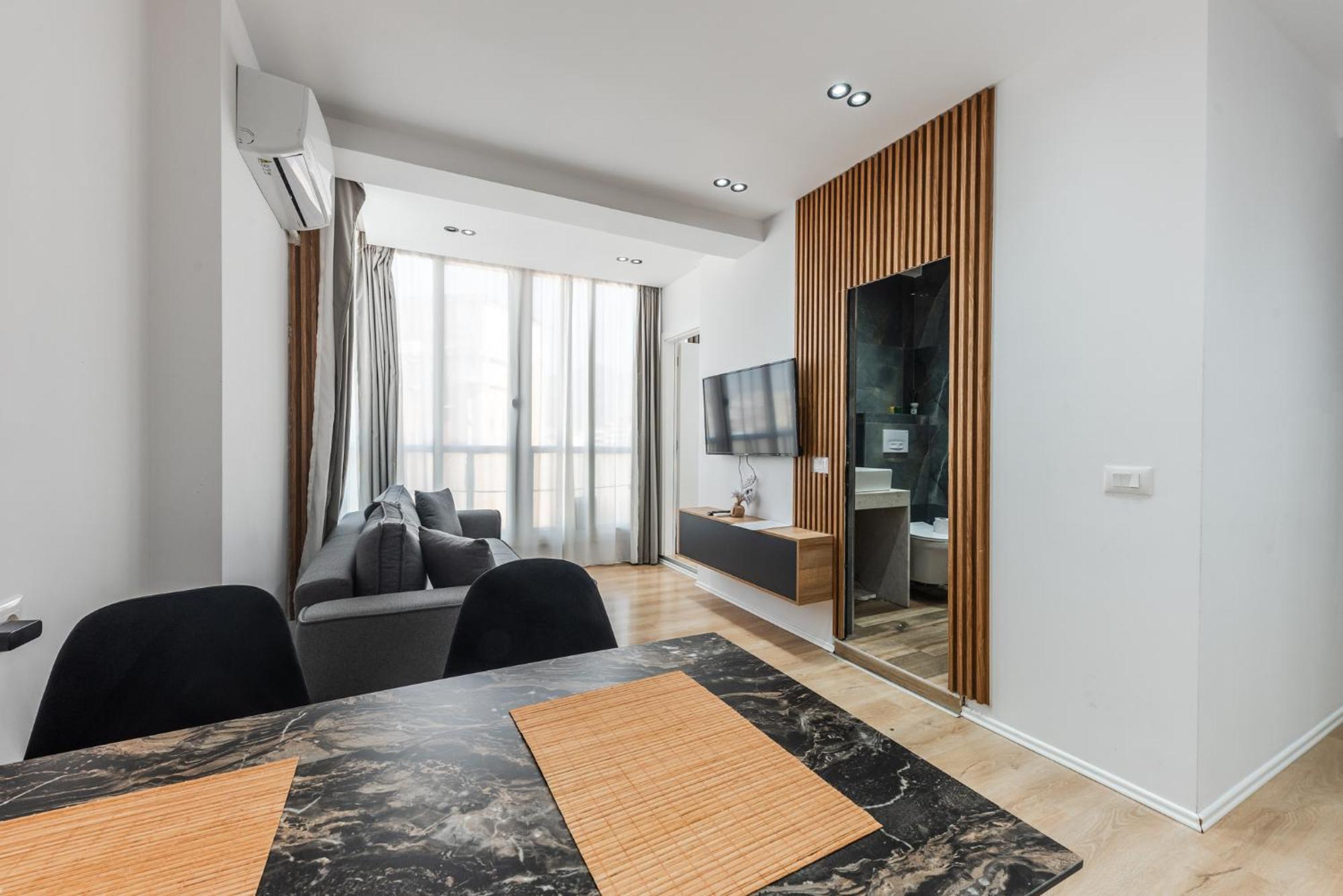 Atelier Apartments By Kondo Stays Tirana Exterior foto