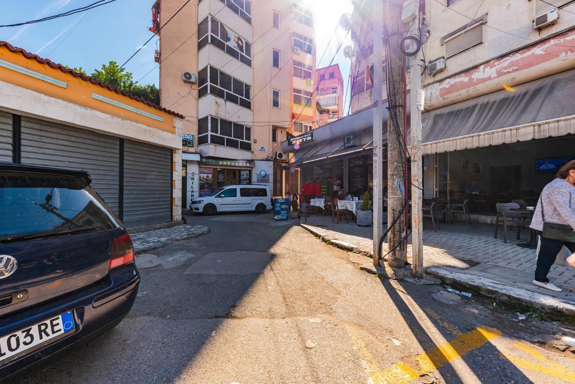 Atelier Apartments By Kondo Stays Tirana Exterior foto